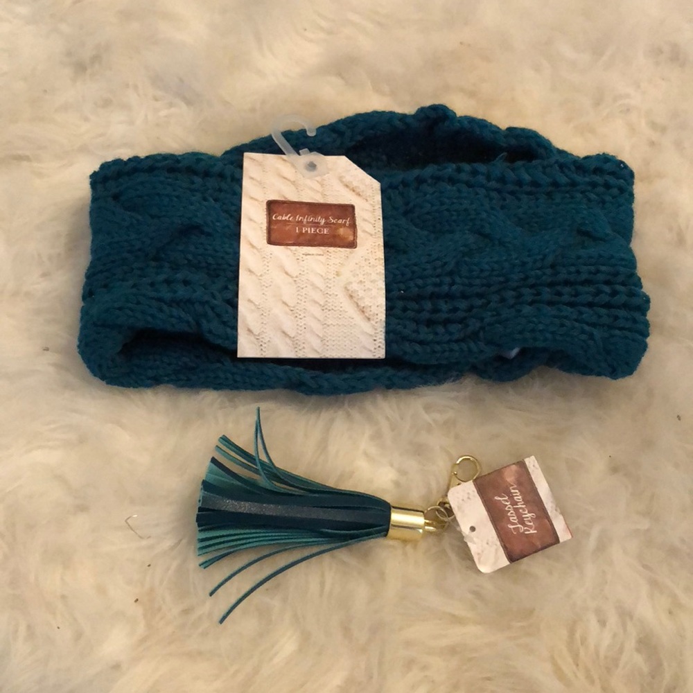 Infinity scarf and matching tassel keychain.
